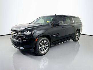 Used 2023 Chevrolet Suburban LT w/ Luxury Package RWD video 3