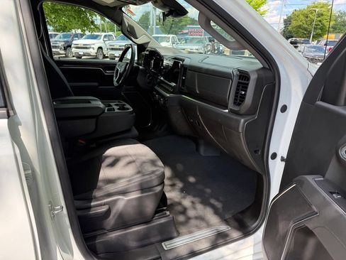 Used 2026 Chevrolet Silverado 1500 RST AWD/4WD image 15