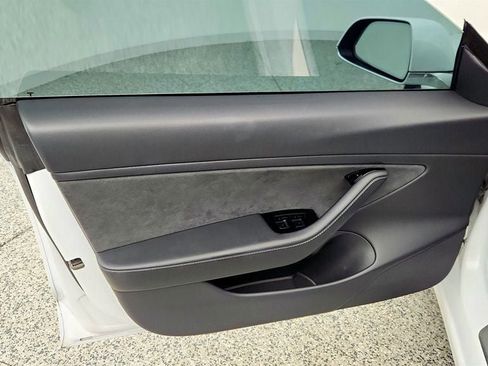 Used 2020 Tesla Model 3 Long Range image 11