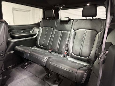 Used 2024 Jeep Wagoneer Series II w/ Convenience Group I image 22