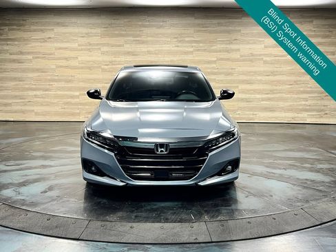 Used 2022 Honda Accord Sport image 9
