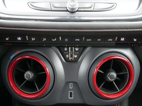 Certified 2023 Chevrolet Blazer RS AWD/4WD image 20