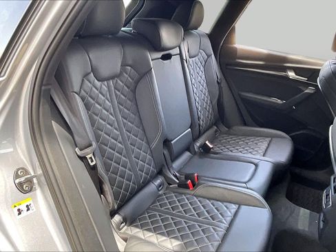 Used 2023 Audi SQ5 Premium Plus w/ Premium Plus Package AWD/4WD image 19