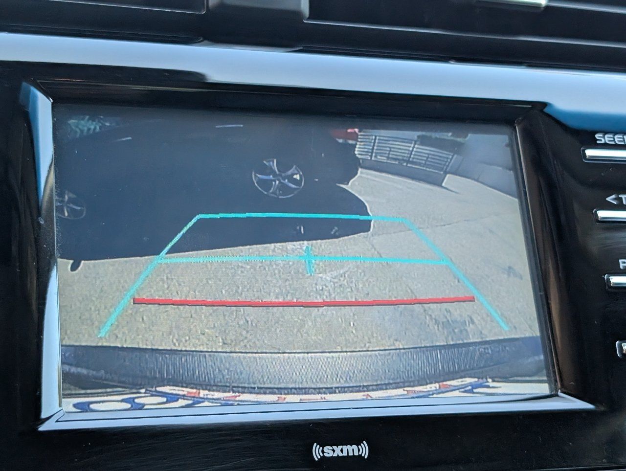 Used 2020 Toyota Camry SE FWD image 6