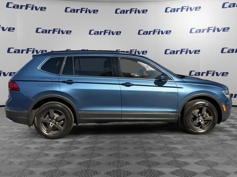 Used 2020 Volkswagen Tiguan SE w/ 3rd Row Seat Package AWD/4WD image 6