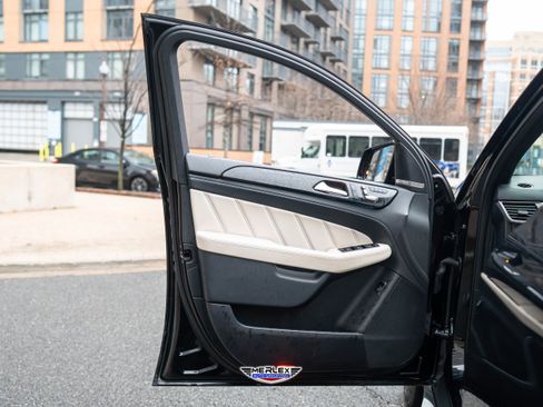 Used 2018 Mercedes-Benz GLE 63 AMG S image 47