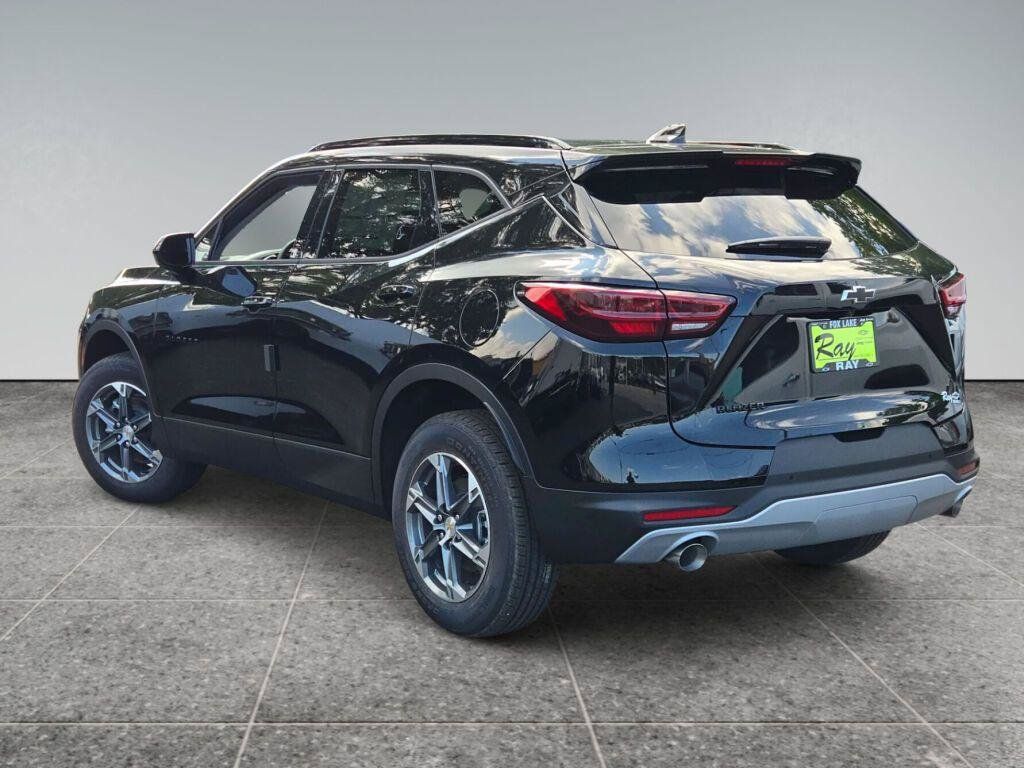 New 2026 Chevrolet Blazer LT w/ Convenience Package FWD image 17