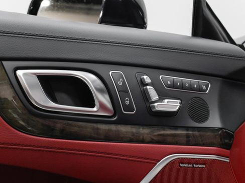 Used 2013 Mercedes-Benz SL 550 SL 550 w/ Premium Pkg image 35