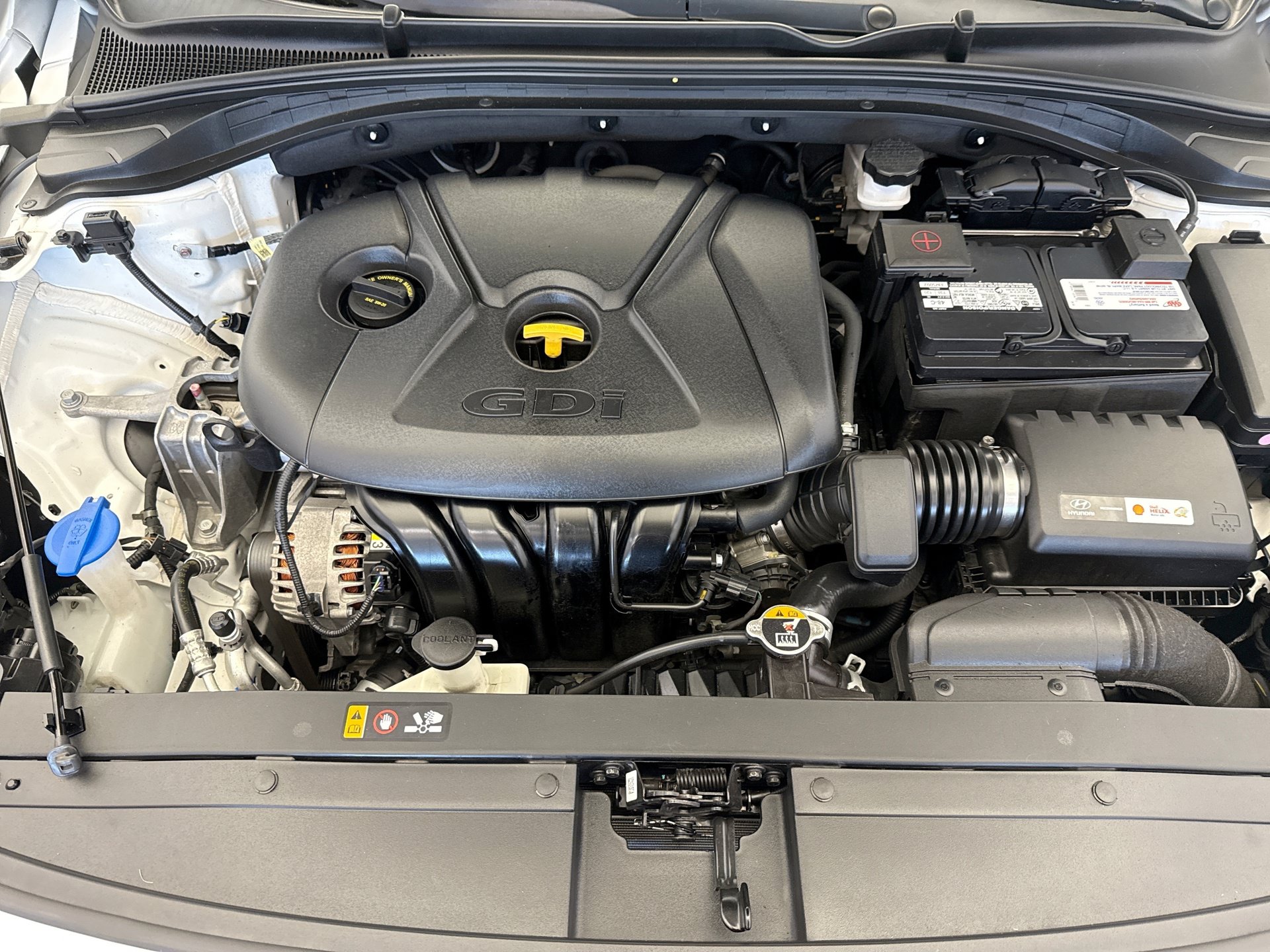 Used 2020 Hyundai Elantra GT FWD image 23