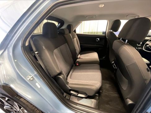 Used 2024 Hyundai Ioniq 5 SE AWD/4WD image 16