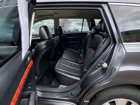 Used 2011 Subaru Outback 3.6R Limited w/ PWR Moonroof Pkg image 20