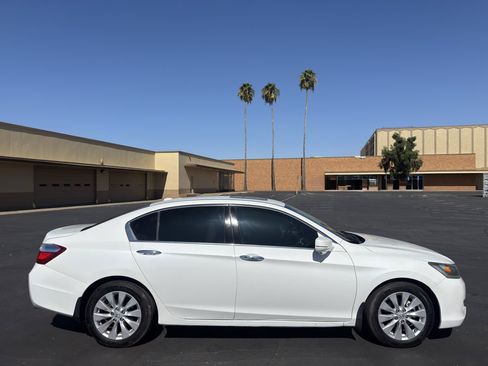 Used 2015 Honda Accord EX-L image 8