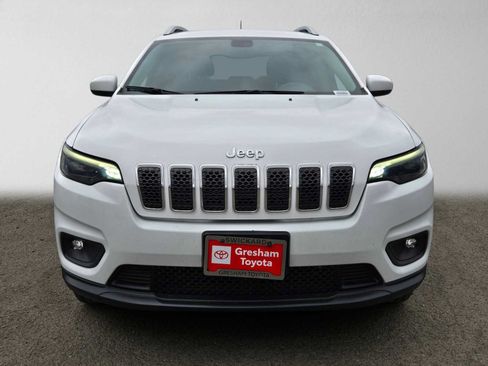 Used 2019 Jeep Cherokee Latitude w/ Popular Appearance Group AWD/4WD image 9