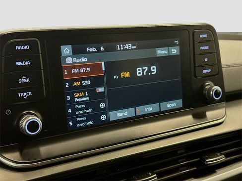 Used 2020 Kia Telluride LX image 17