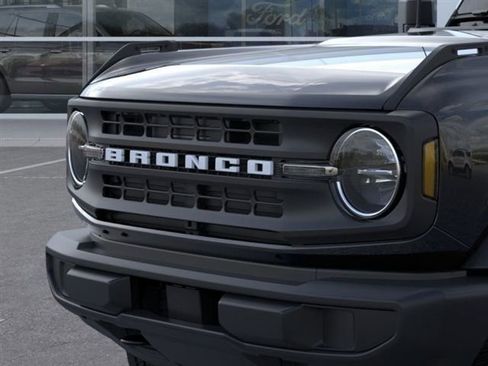 New 2025 Ford Bronco 4-Door image 31