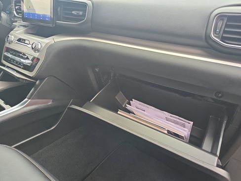 Used 2023 Ford Explorer XLT w/ Equipment Group 202A image 31