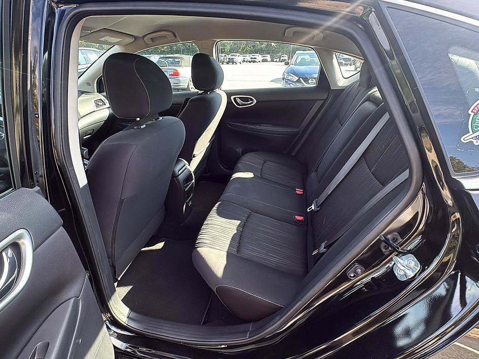 Used 2018 Nissan Sentra SV FWD image 17