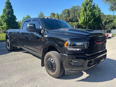 Used 2024 RAM 3500 Limited w/ Night Edition AWD/4WD image 3