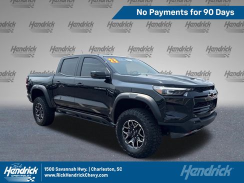 Used 2023 Chevrolet Colorado ZR2 w/ ZR2 Convenience Package III AWD/4WD image 1