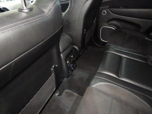 Used 2020 Jeep Grand Cherokee SRT image 38