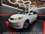 Used 2007 Toyota Sienna XLE Limited image 2