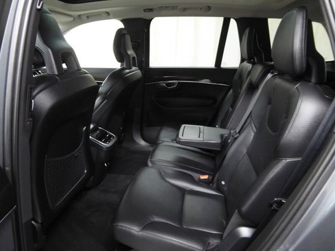 Used 2016 Volvo XC90 T6 Momentum w/ Momentum Plus Package image 27