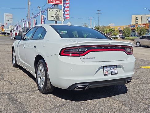Used 2023 Dodge Charger SXT image 3