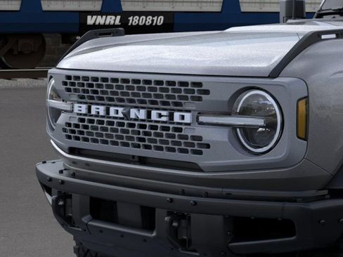 New 2026 Ford Bronco Badlands AWD/4WD image 19