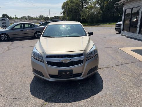Used 2013 Chevrolet Malibu LS FWD image 3