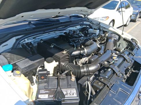 Used 2018 Nissan Frontier S image 20