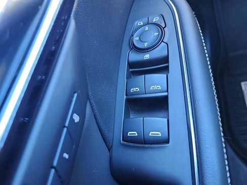 Certified 2023 Buick Envision Essence w/ Sport Touring Package image 20