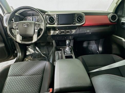 Used 2022 Toyota Tacoma SR5 image 15