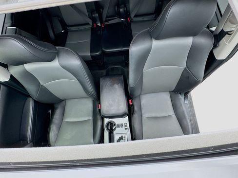 Used 2021 Toyota 4Runner SR5 Premium w/ Moonroof Package RWD image 14