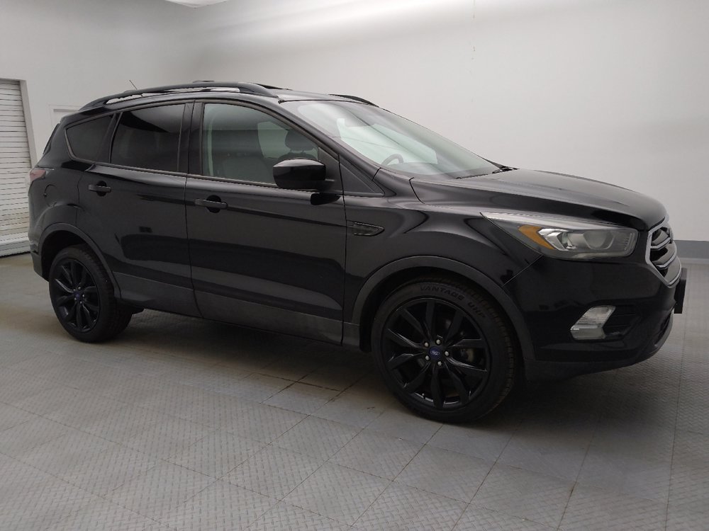 Used 2017 Ford Escape SE w/ Equipment Group 201A FWD image 11