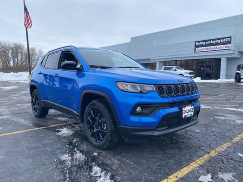 New 2026 Jeep Compass Latitude image 2
