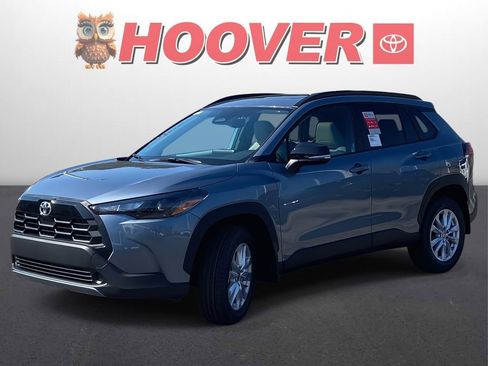 New 2026 Toyota Corolla Cross LE image 6