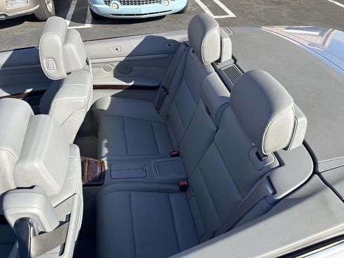 Used 2011 BMW 328i Convertible image 12