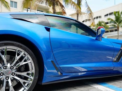 Used 2016 Chevrolet Corvette Z06 w/ 3LZ Preferred Equipment Group RWD image 32