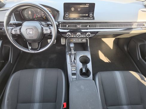 Used 2023 Honda Civic Sport image 10