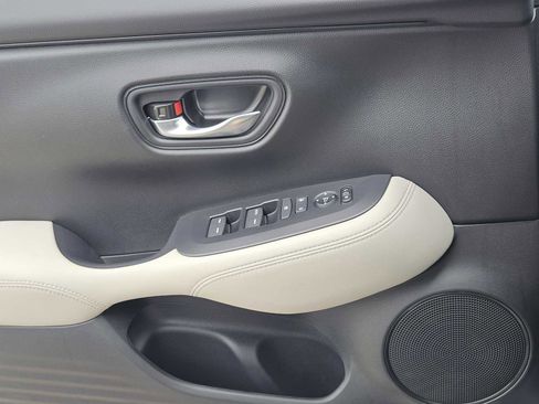 New 2026 Honda HR-V LX image 20