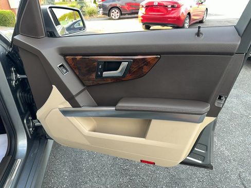 Used 2013 Mercedes-Benz GLK 350 4MATIC image 25