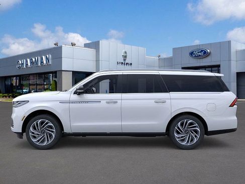 New 2025 Lincoln Navigator L Reserve image 3