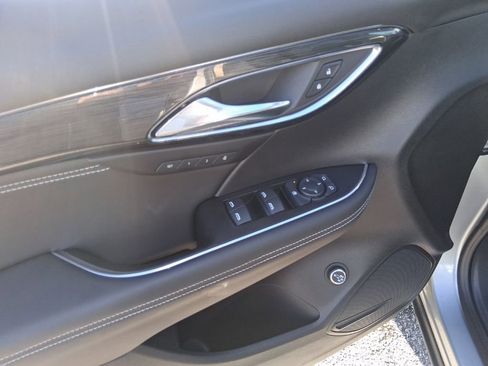 Used 2022 Buick Encore GX Essence w/ Safety Package II image 12