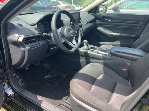 Used 2020 Nissan Altima 2.5 S FWD image 10
