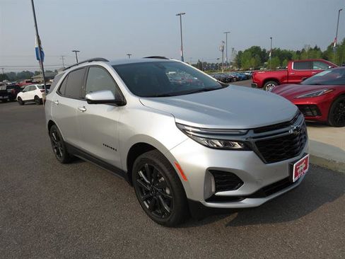 Used 2022 Chevrolet Equinox RS w/ Infotainment Package image 2