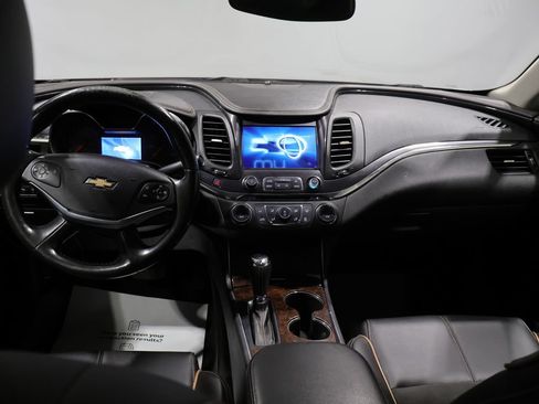 Used 2014 Chevrolet Impala LT w/ Premium Seating Package FWD image 17