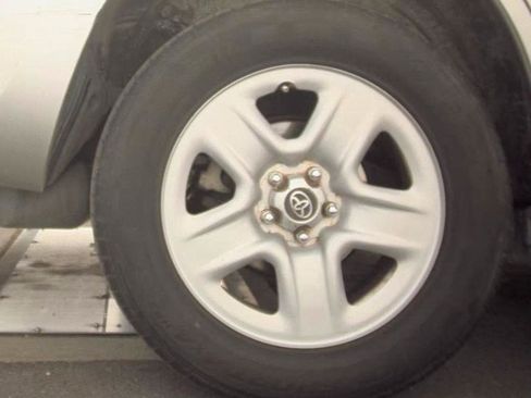 Used 2011 Toyota RAV4 2WD w/ Base L4 Extra Value Pkg image 5