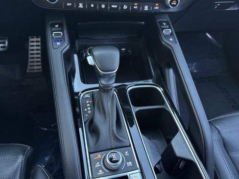 Used 2024 Kia Telluride SX Prestige w/ Towing Package image 26