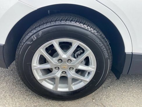 Used 2024 Chevrolet Equinox LS w/ LS Convenience Package AWD/4WD image 33