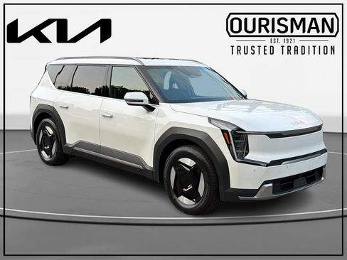 Used 2024 Kia EV9 Wind AWD/4WD image 1